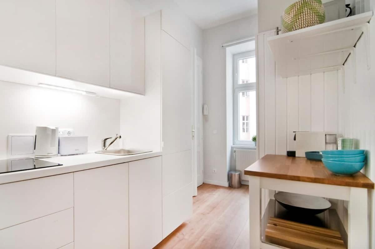 ⍟Luxurious And Bright⍟ 5 Min Walk To City Center Apartment Wina Bagian luar foto